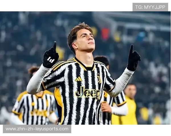 弗拉霍维奇禁区前硬扛突破，尤文进攻风暴由此形成