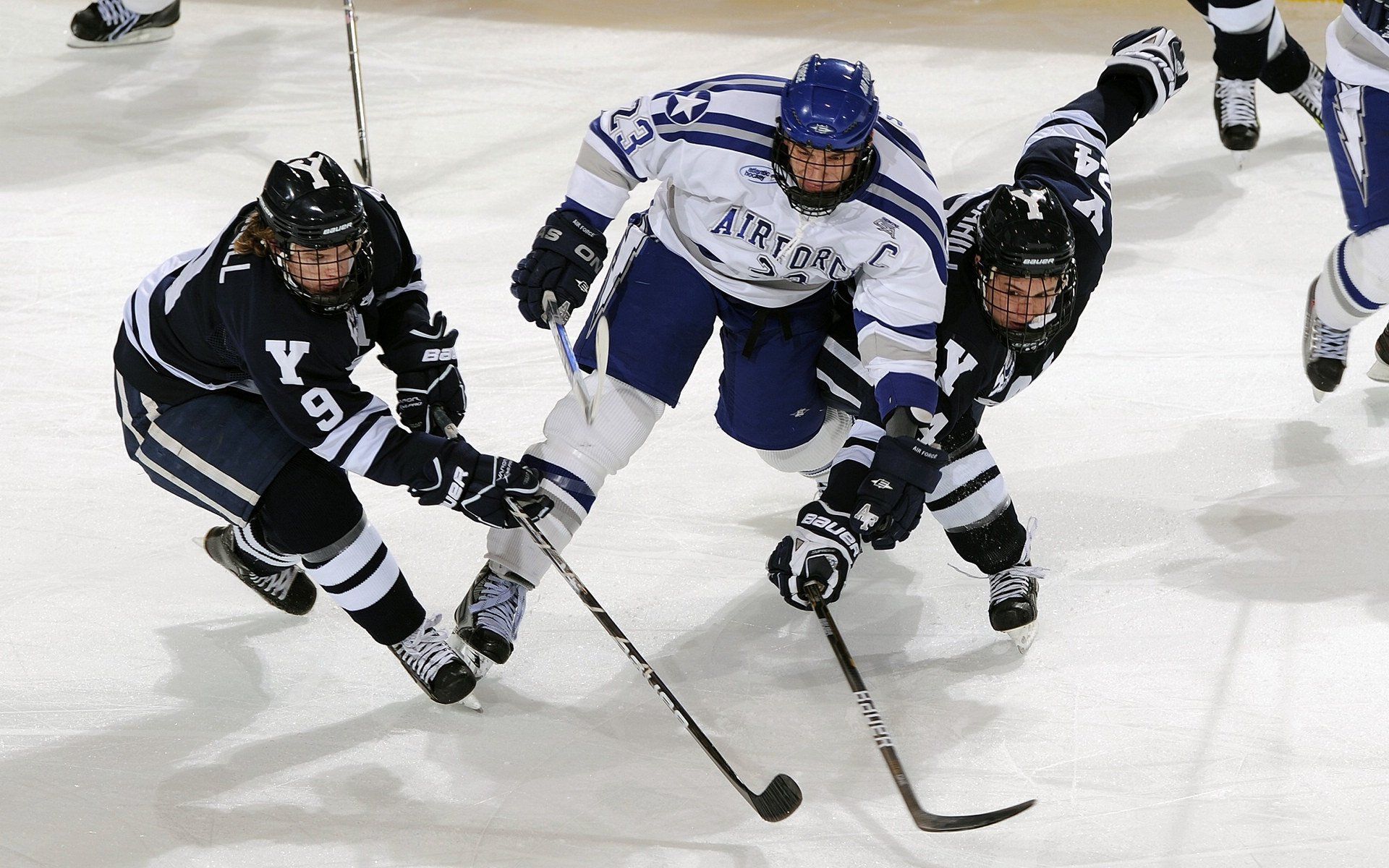 篮球专项动作科学分析及训练方法创新，篮球动作技术分析